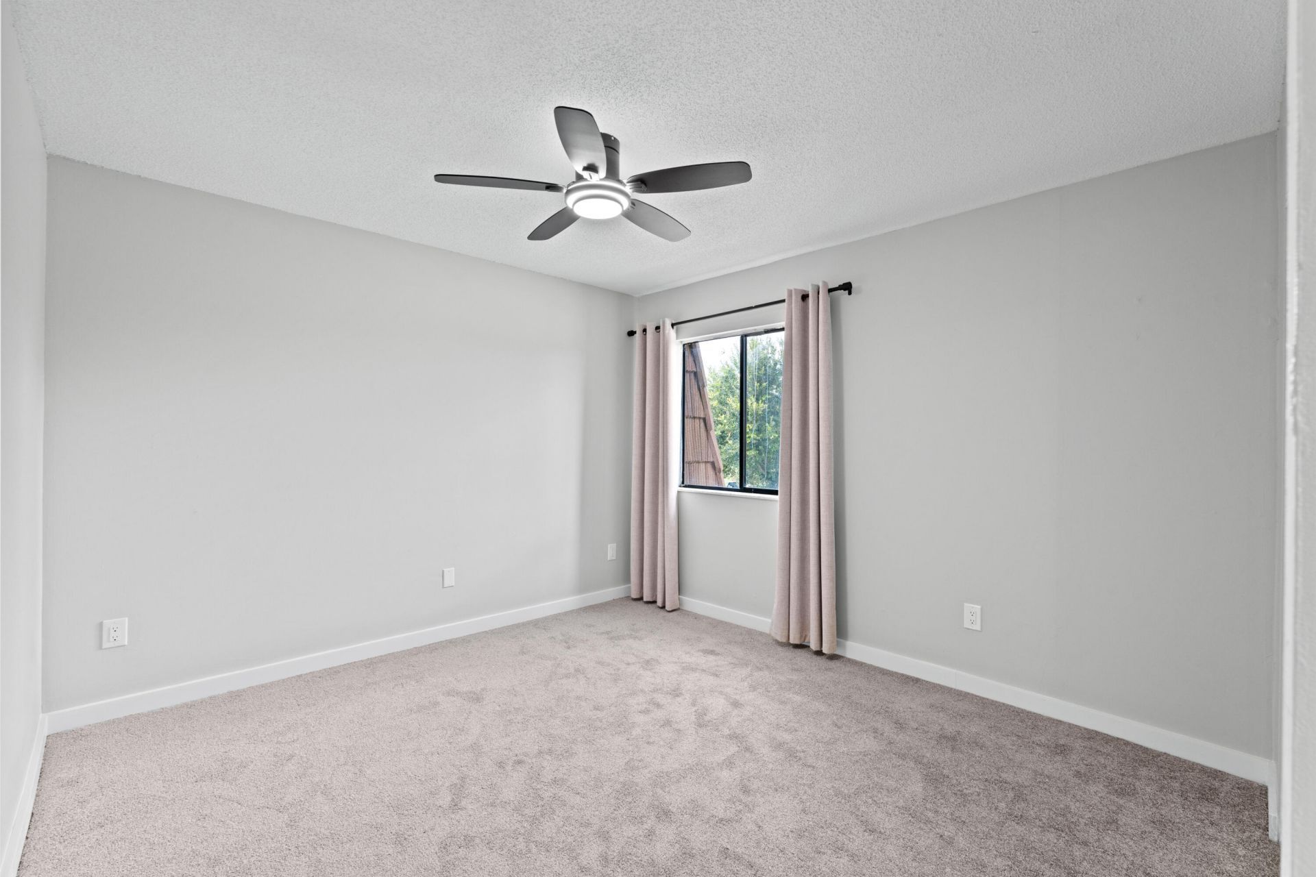 4155 Palm Bay Circle, Unit D, West Palm Beach, FL 33406 Photo