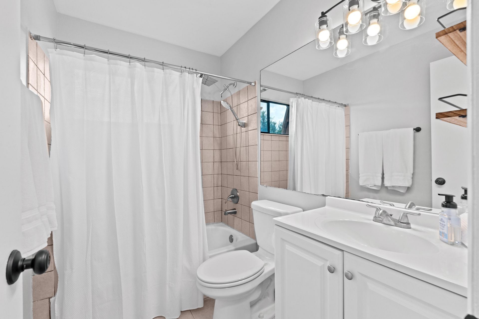 4155 Palm Bay Circle, Unit D, West Palm Beach, FL 33406 Photo