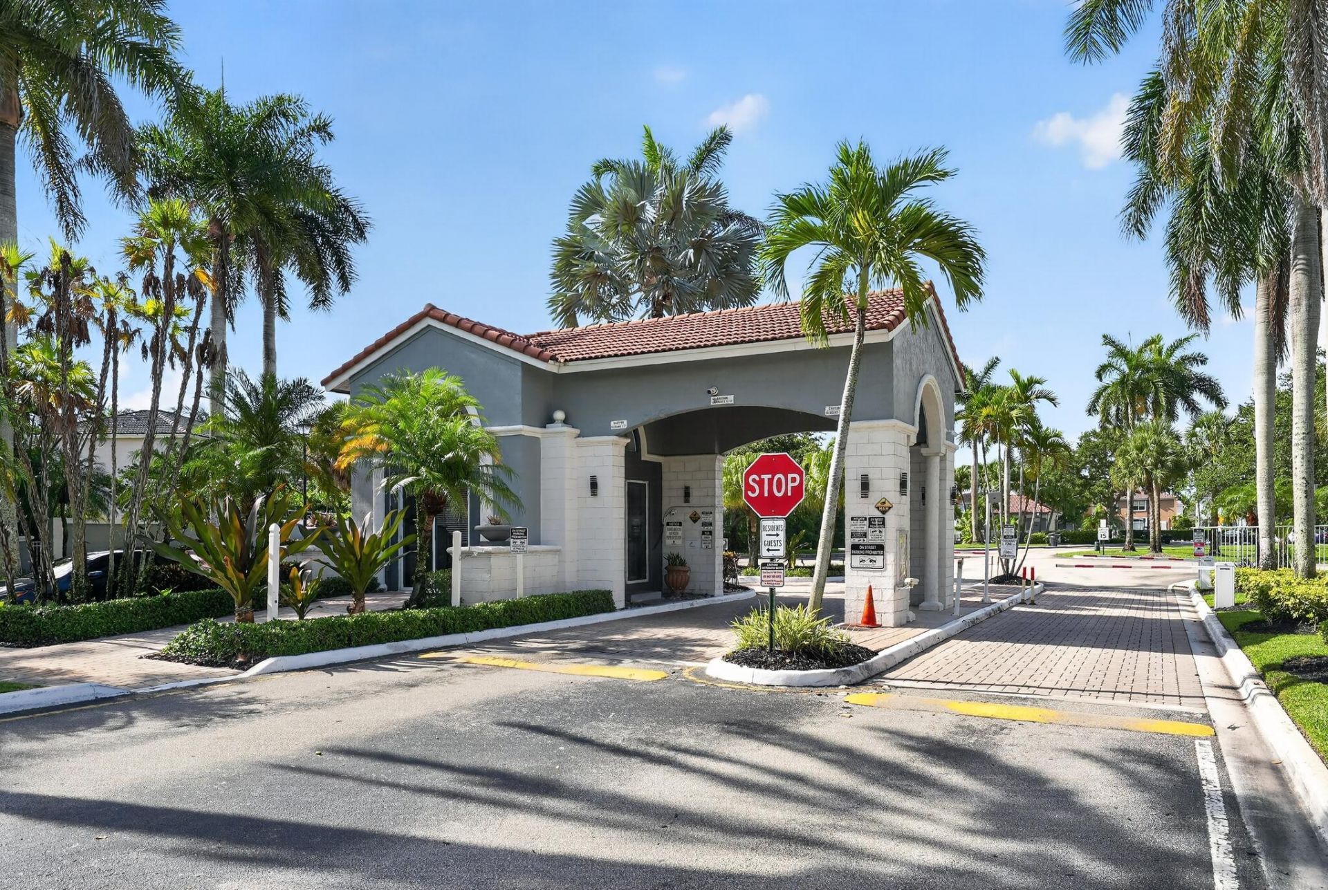 5287 SW 38th Way, Fort Lauderdale, FL 33312 Photo