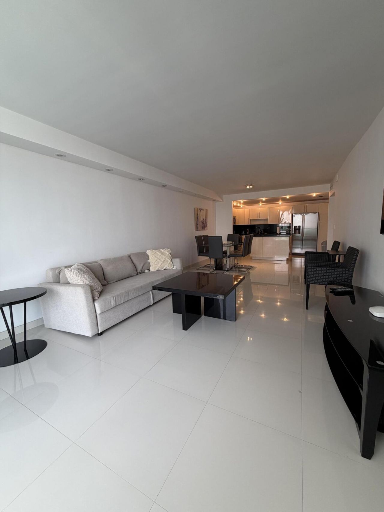 19390 Collins Avenue, Unit 1603, Sunny Isles Beach, FL 33160 Photo