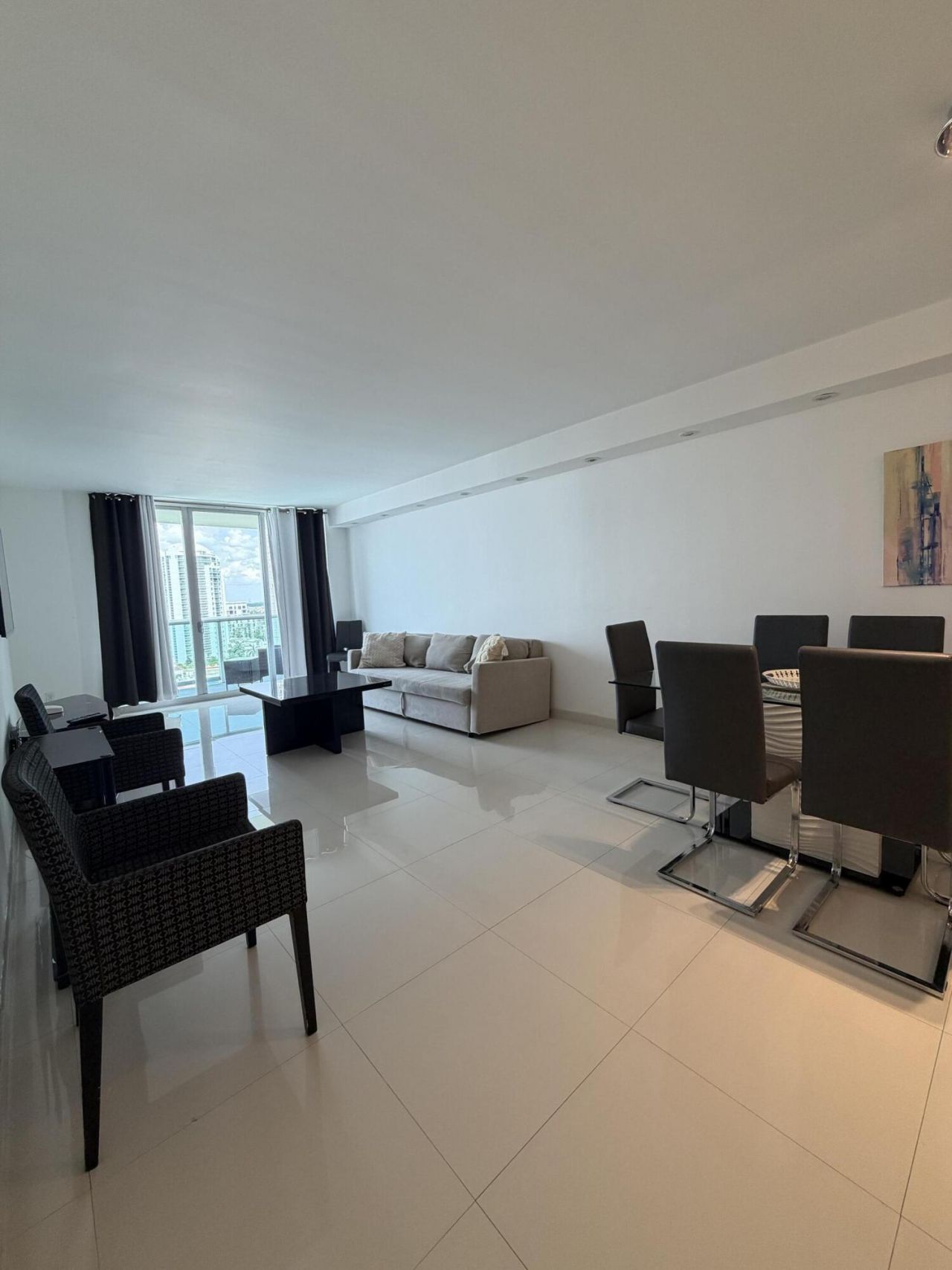 19390 Collins Avenue, Unit 1603, Sunny Isles Beach, FL 33160 Photo