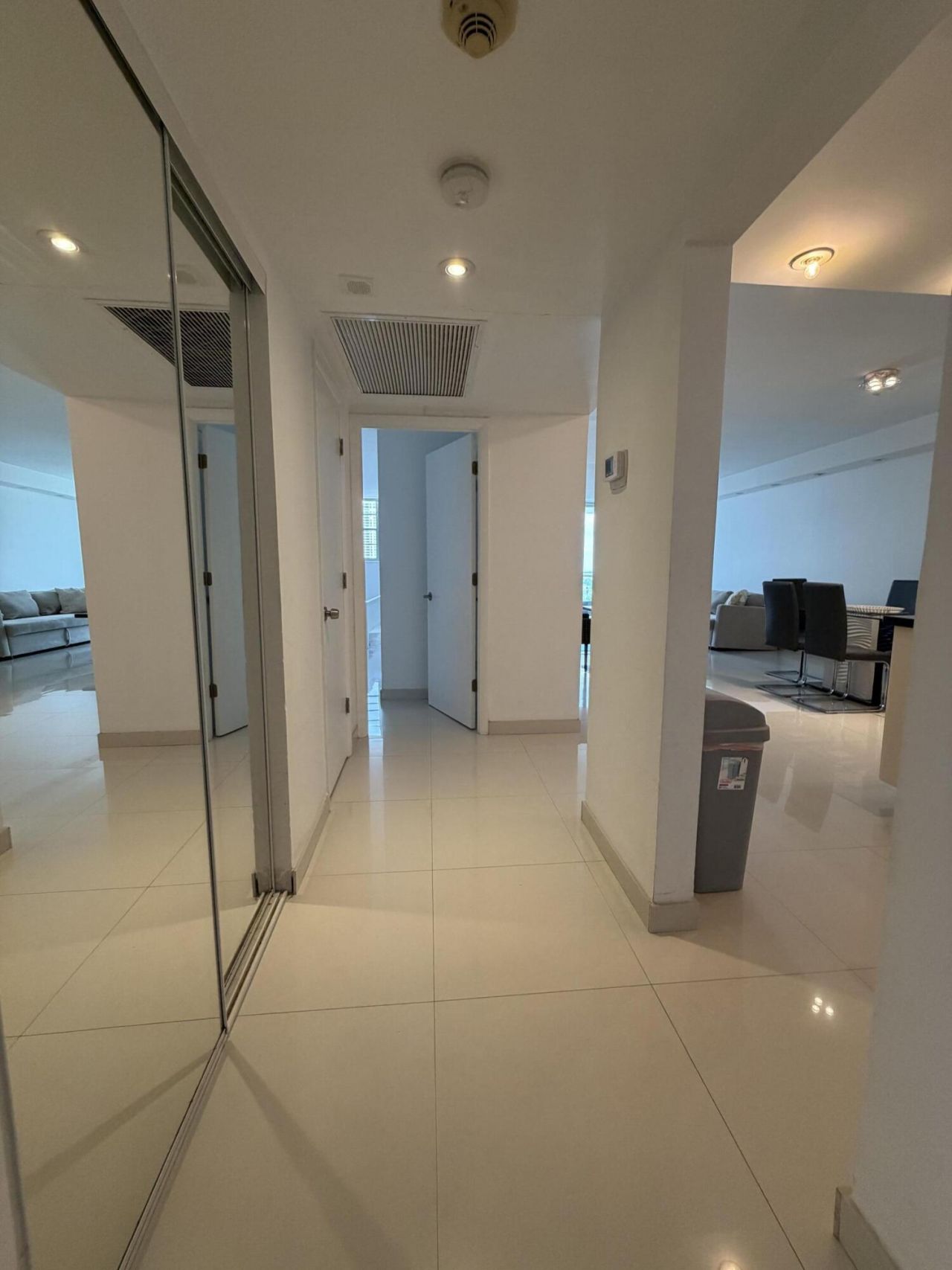 19390 Collins Avenue, Unit 1603, Sunny Isles Beach, FL 33160 Photo