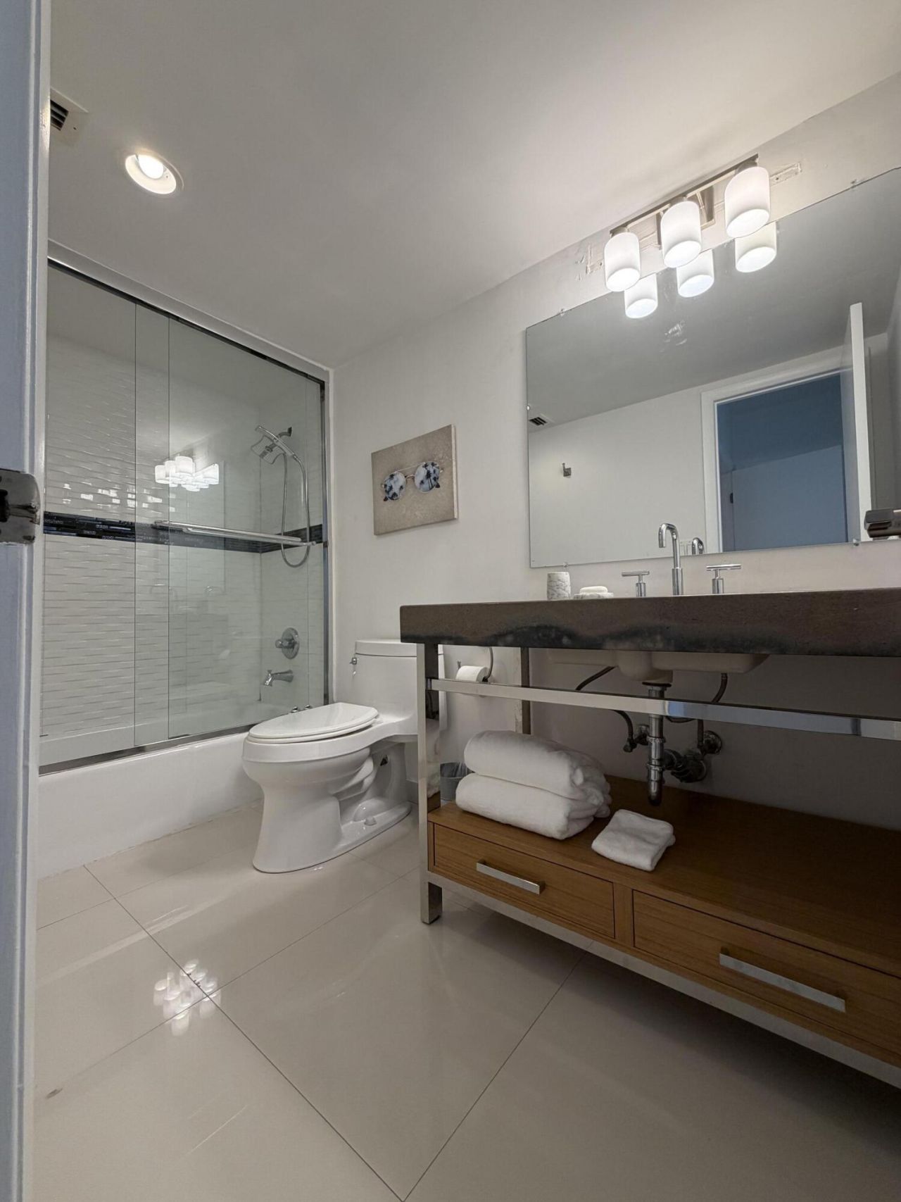 19390 Collins Avenue, Unit 1603, Sunny Isles Beach, FL 33160 Photo
