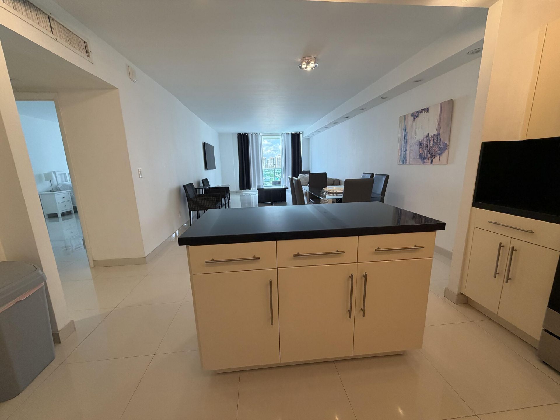 19390 Collins Avenue, Unit 1603, Sunny Isles Beach, FL 33160 Photo
