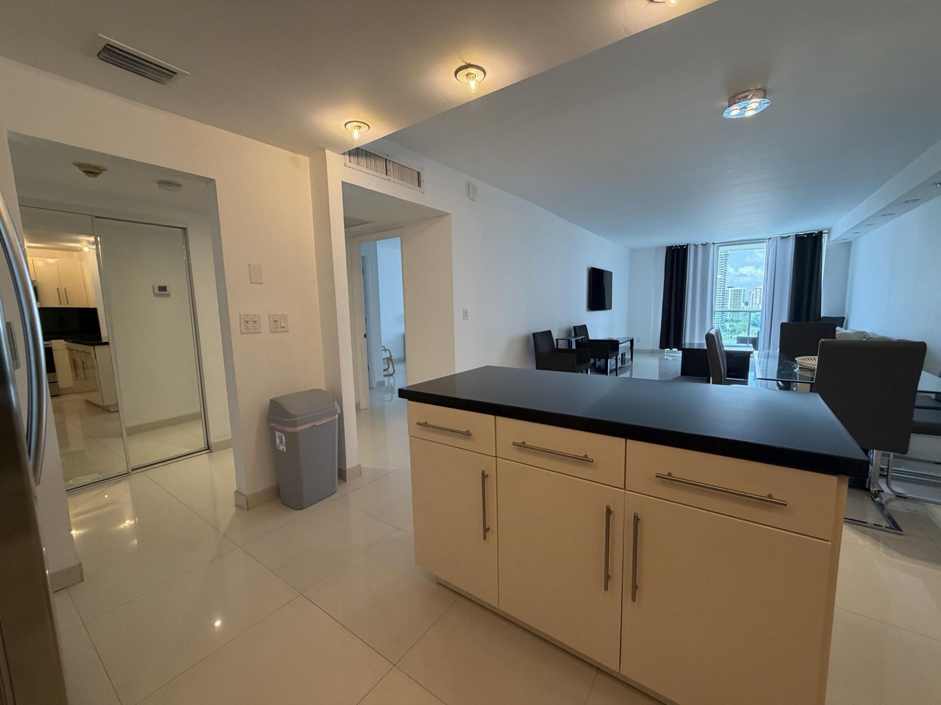 19390 Collins Avenue, Unit 1603, Sunny Isles Beach, FL 33160 Photo