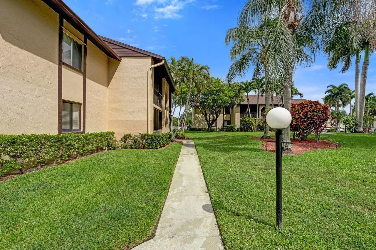 429 Pine Glen Lane, Unit C-2, Greenacres, FL 33463 Photo