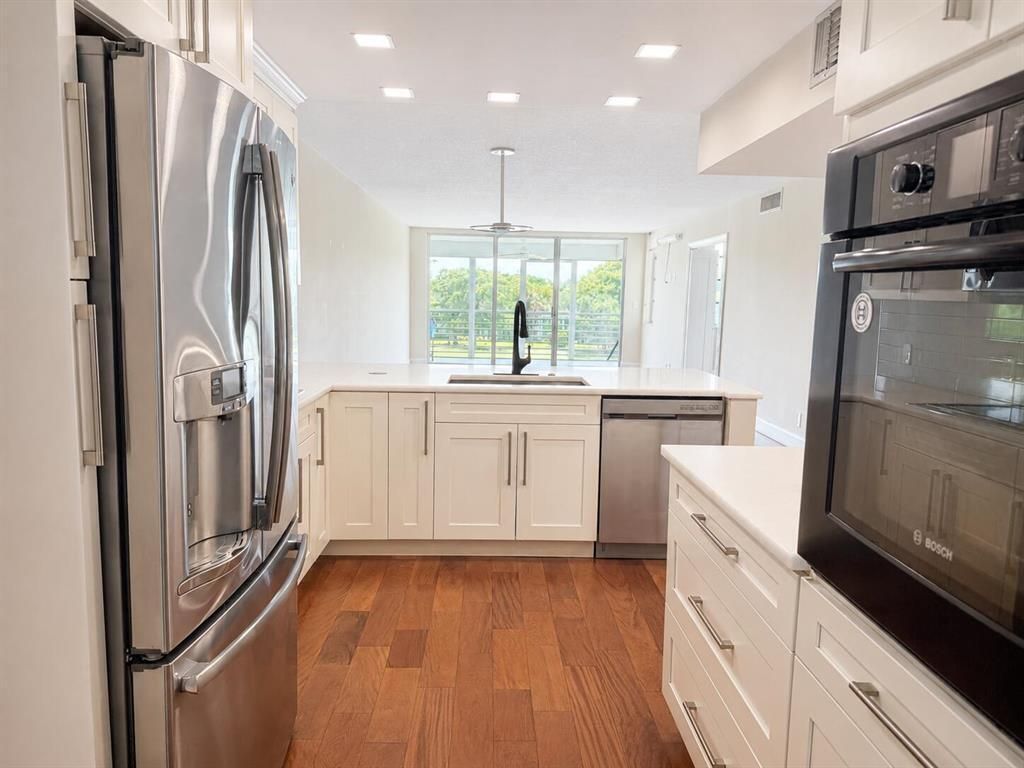 4030 W Palm Aire Drive, Unit 402, Pompano Beach, FL 33069 Photo