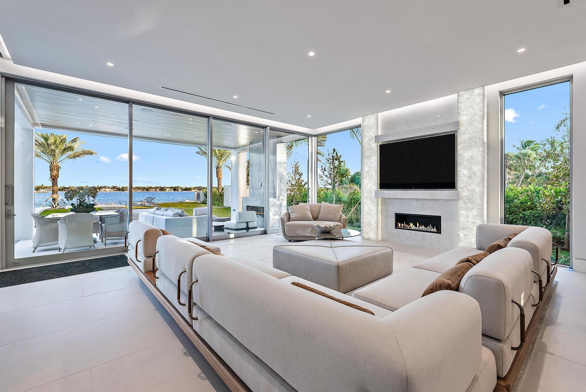 3030 Washington Road, West Palm Beach, FL 33405 Photo