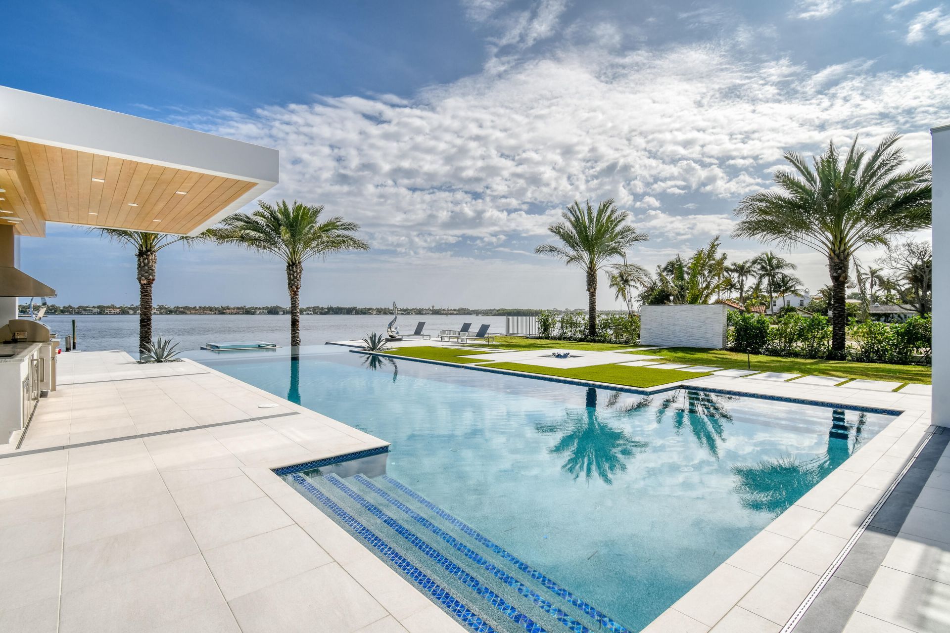 3030 Washington Road, West Palm Beach, FL 33405 Photo