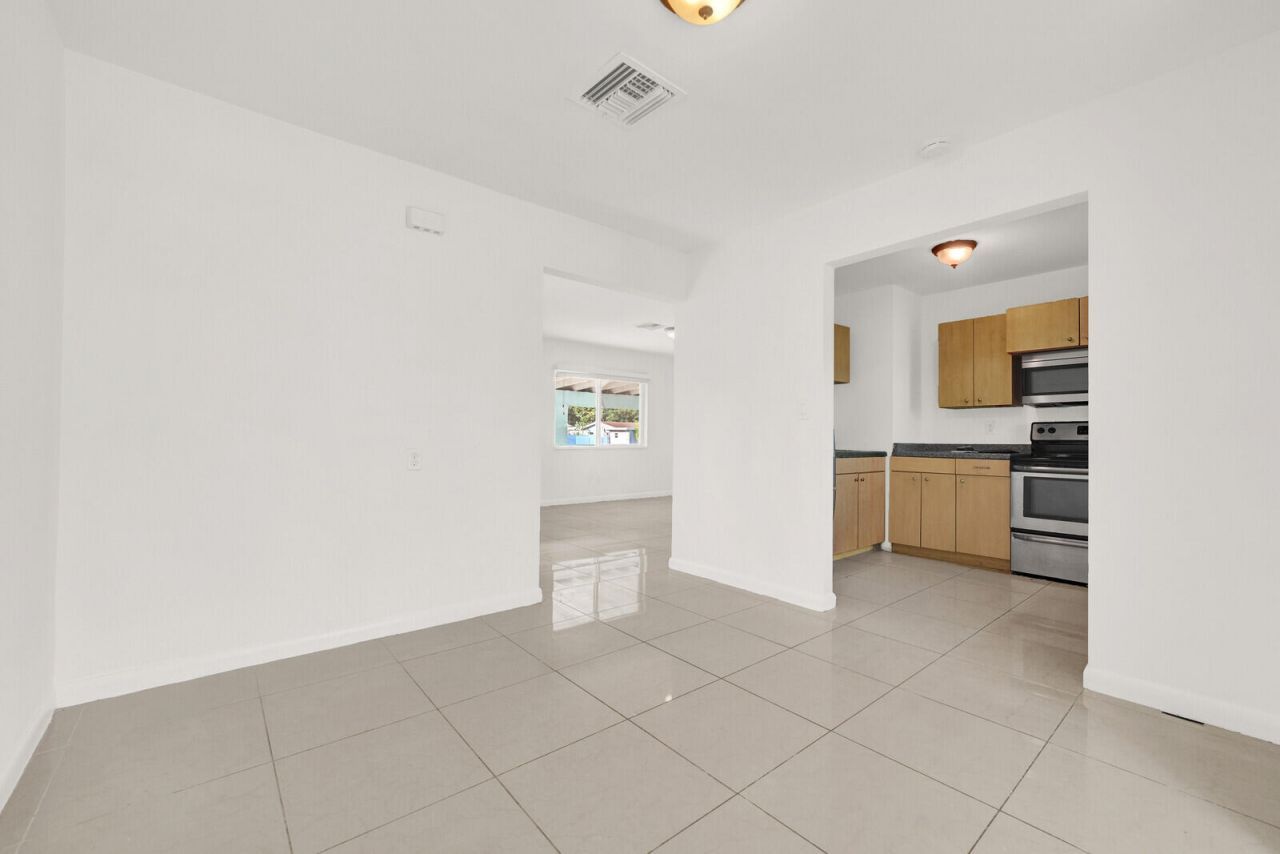 3360 Florida Boulevard, Palm Beach Gardens, FL 33410 Photo