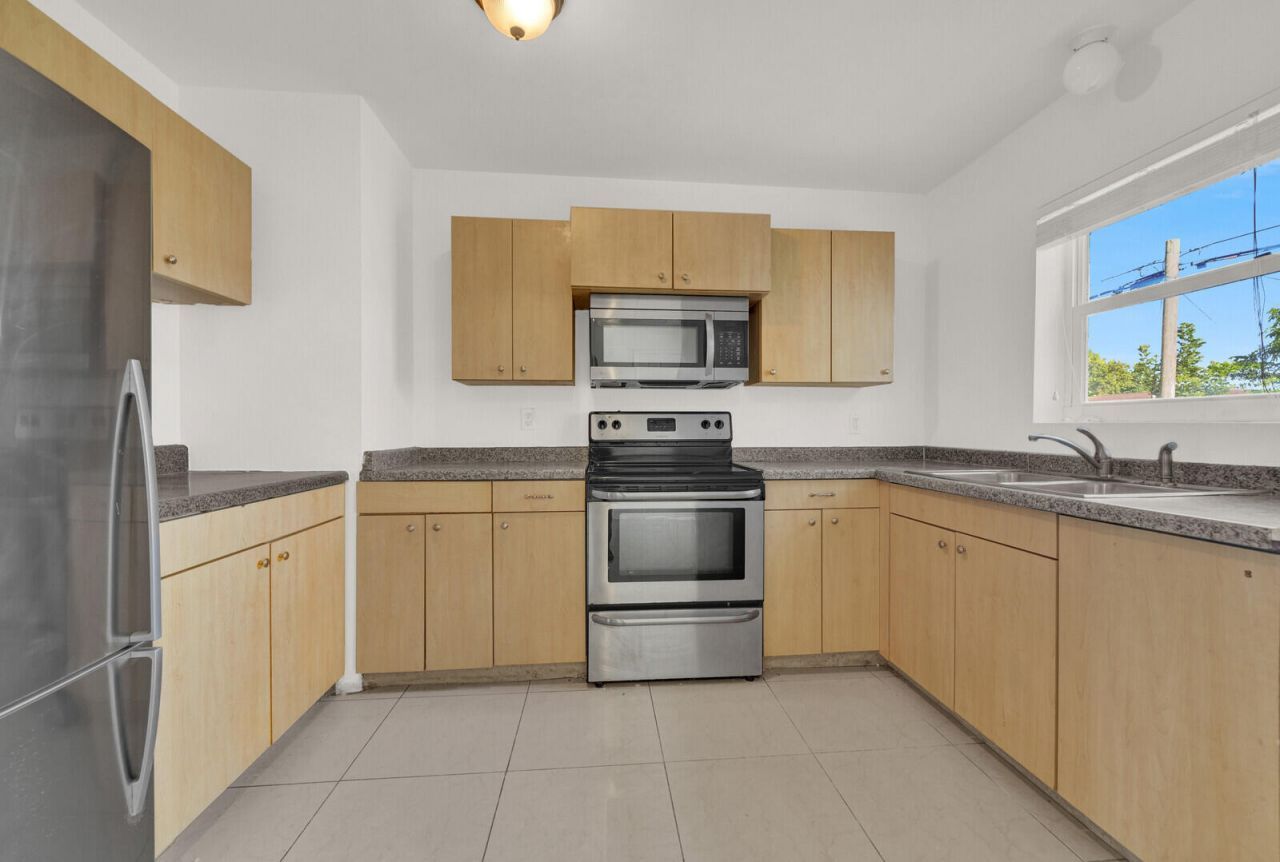 3360 Florida Boulevard, Palm Beach Gardens, FL 33410 Photo