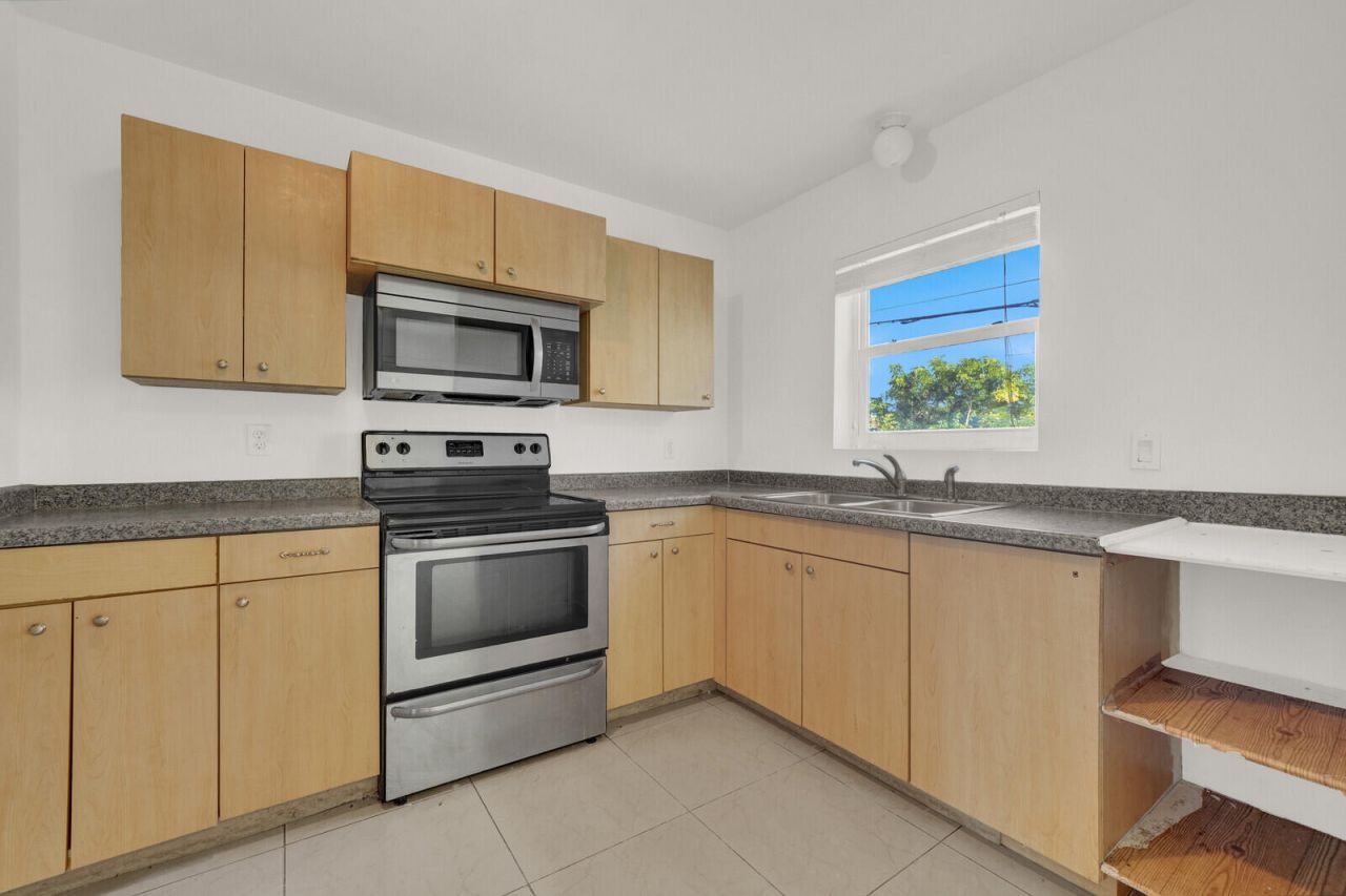 3360 Florida Boulevard, Palm Beach Gardens, FL 33410 Photo