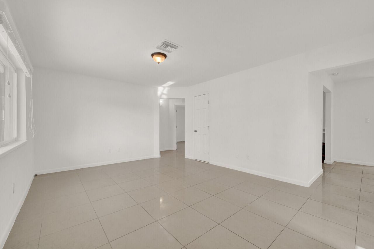 3360 Florida Boulevard, Palm Beach Gardens, FL 33410 Photo