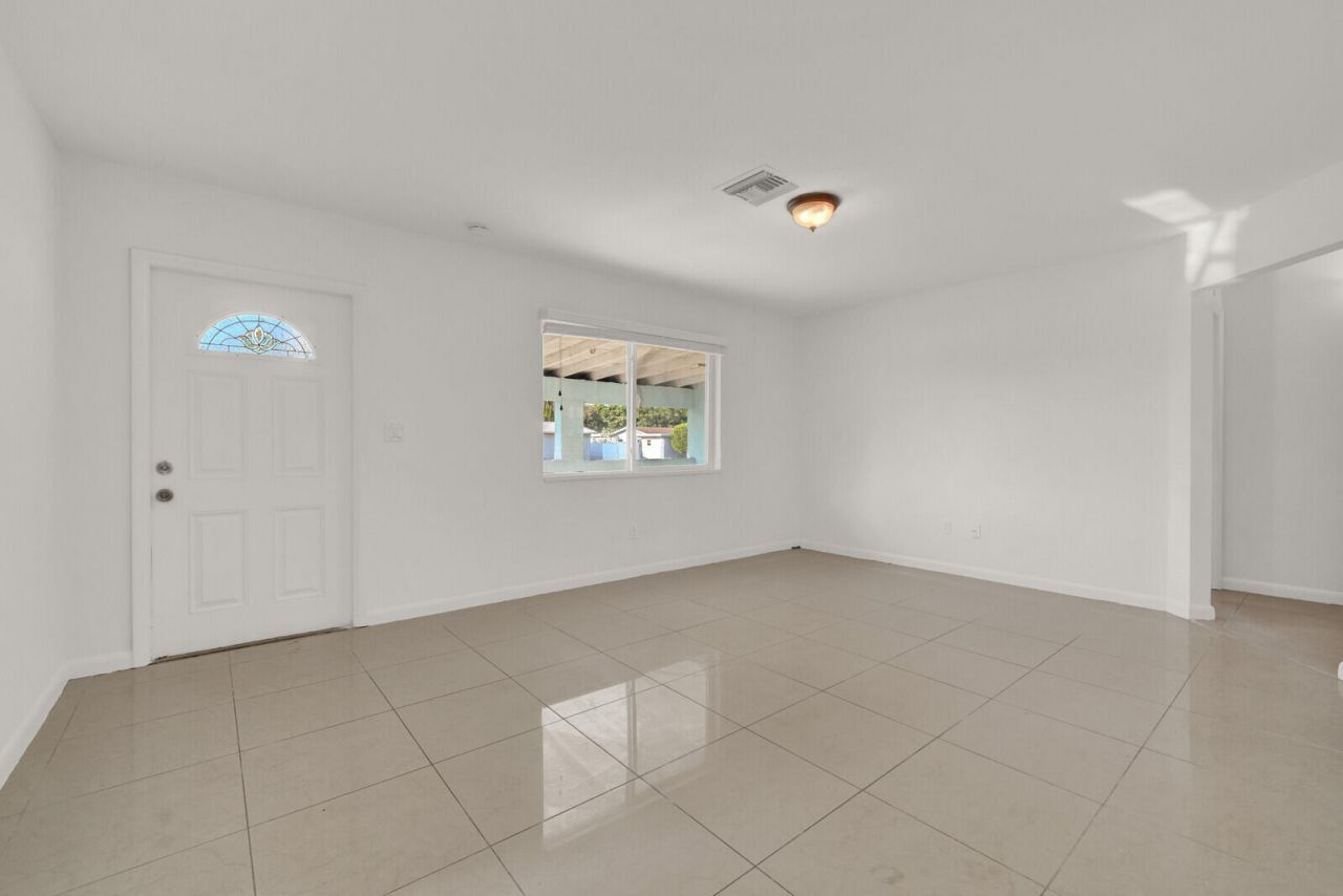 3360 Florida Boulevard, Palm Beach Gardens, FL 33410 Photo