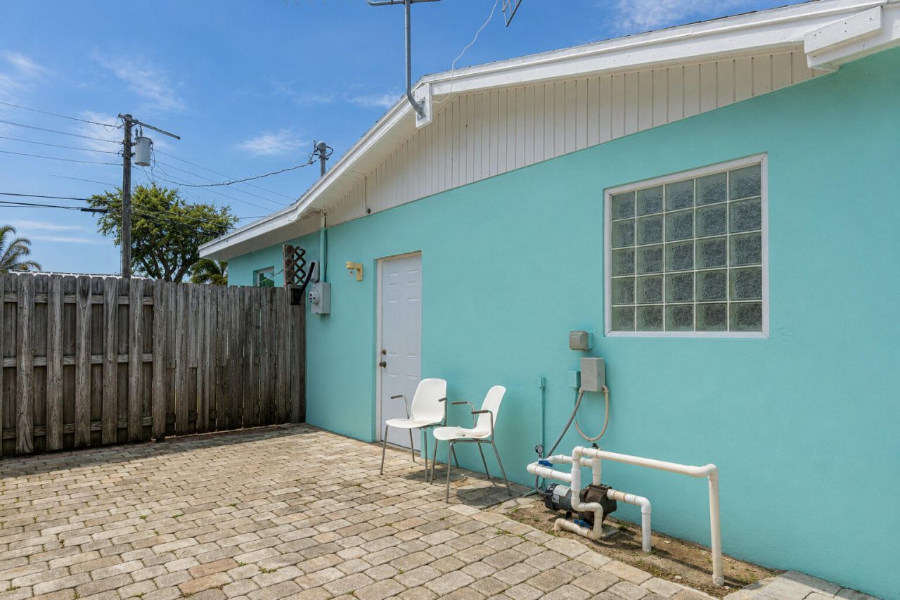 2395 Edgewater Drive, West Palm Beach, FL 33406 Photo