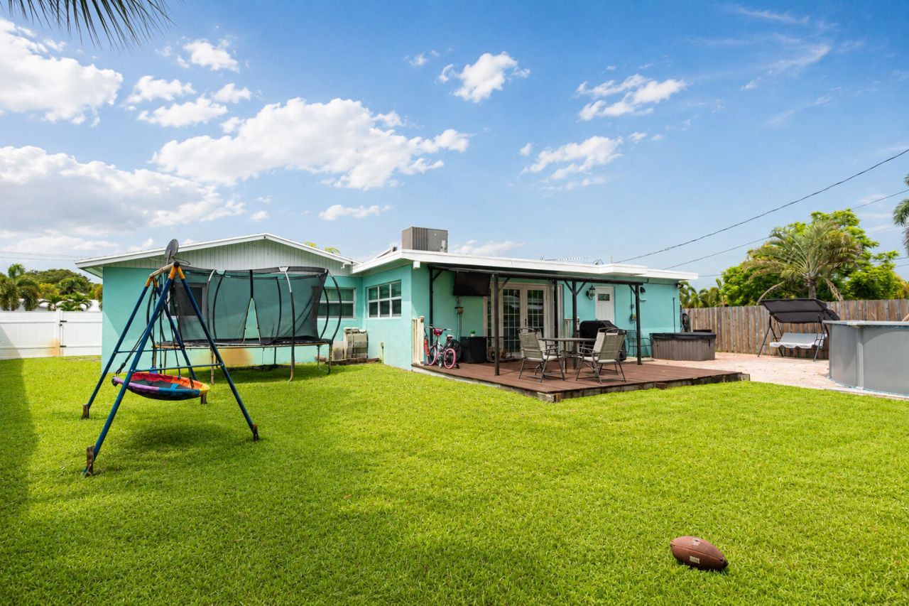 2395 Edgewater Drive, West Palm Beach, FL 33406 Photo