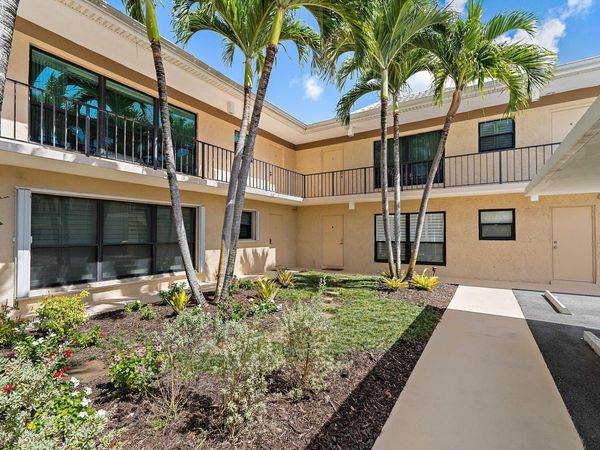 1 SE TURTLE CREEK Drive, Unit A, Jupiter, FL 33469
