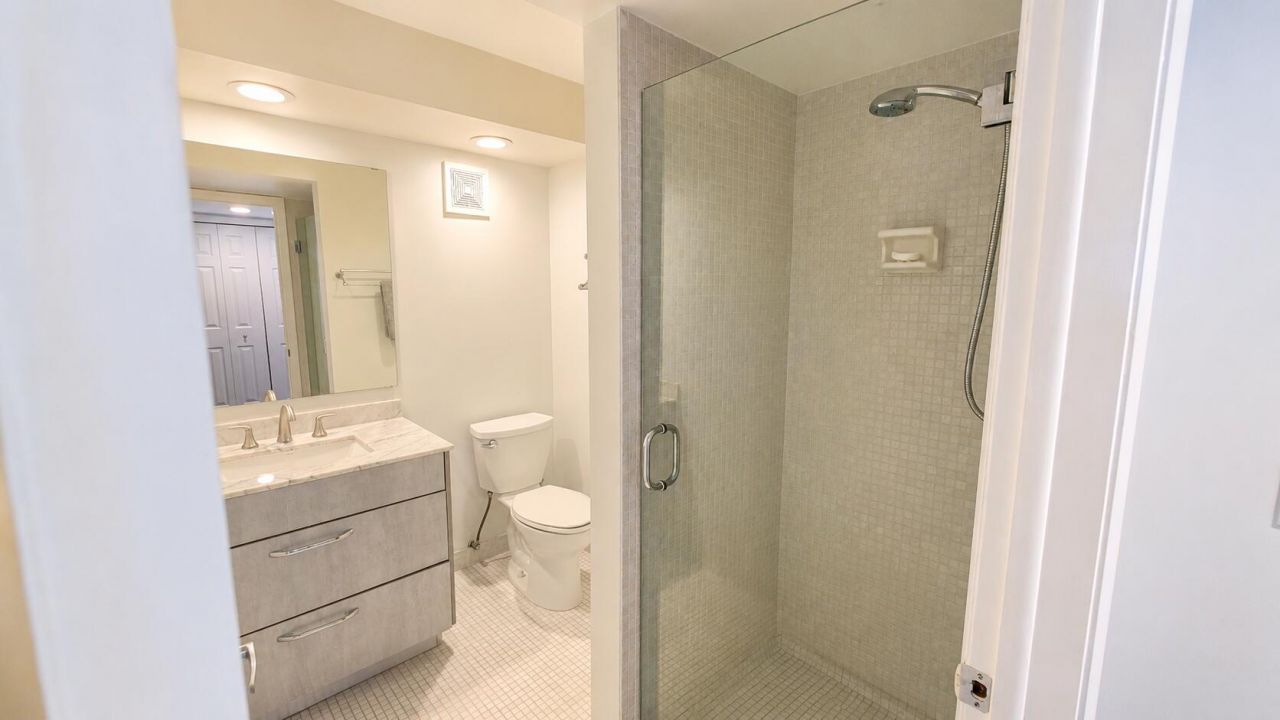 16300 Golf Club Road, Unit 613, Weston, FL 33326 Photo