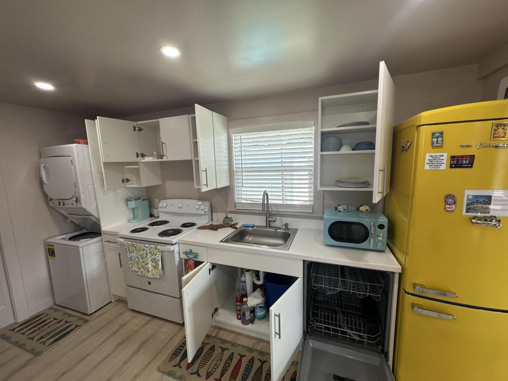 2472 NE Pine Avenue, Jensen Beach, FL 34957 Photo