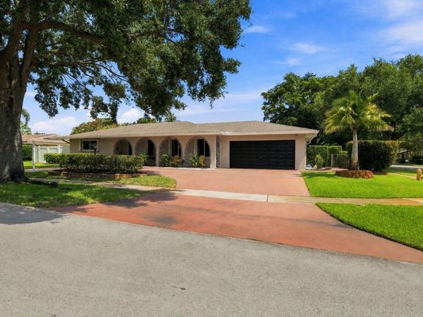 7381 SW 9TH Street, Plantation, FL 33317