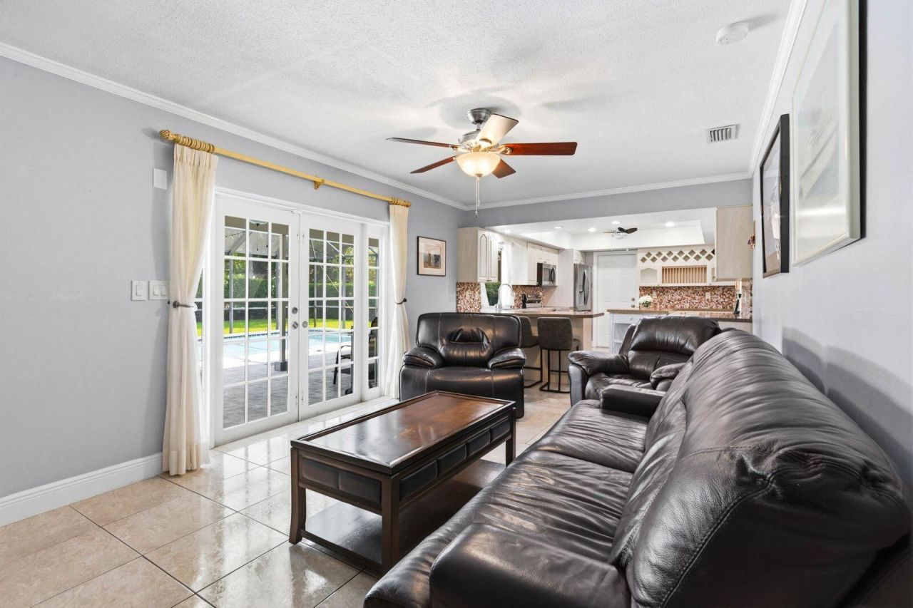 7381 SW 9th Street, Plantation, FL 33317 Photo