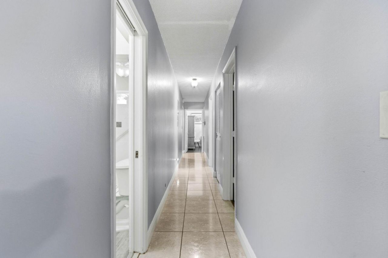 7381 SW 9th Street, Plantation, FL 33317 Photo