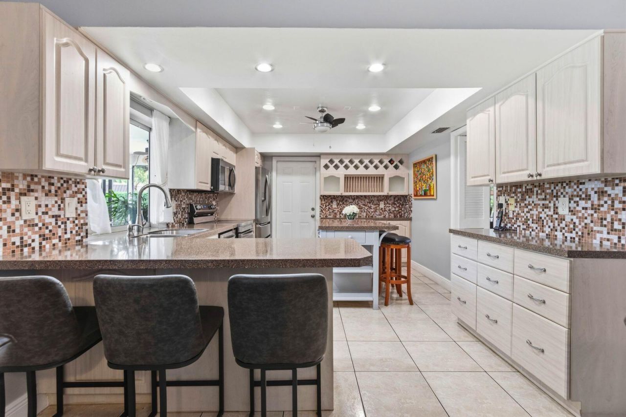 7381 SW 9th Street, Plantation, FL 33317 Photo