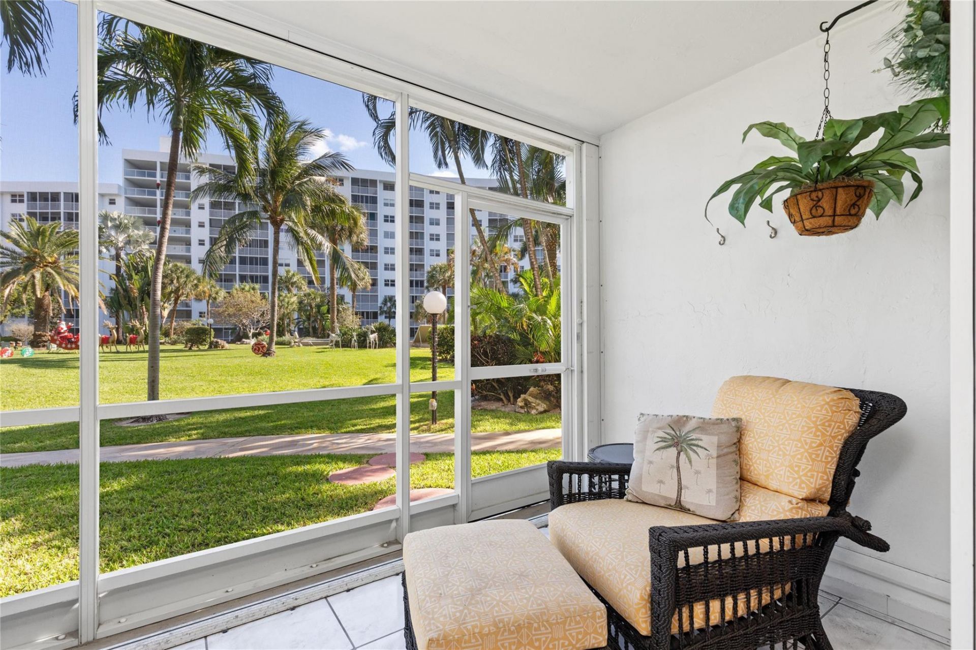 2731 NE 14th Street Causeway, Unit 110, Pompano Beach, FL 33062 Photo