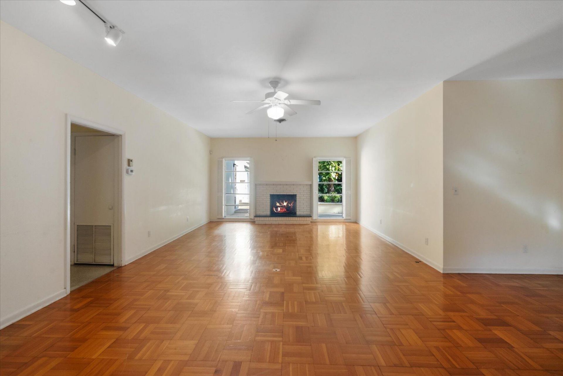 24/22 Via Lucindia Drive, Sewalls Point, FL 34996 Photo