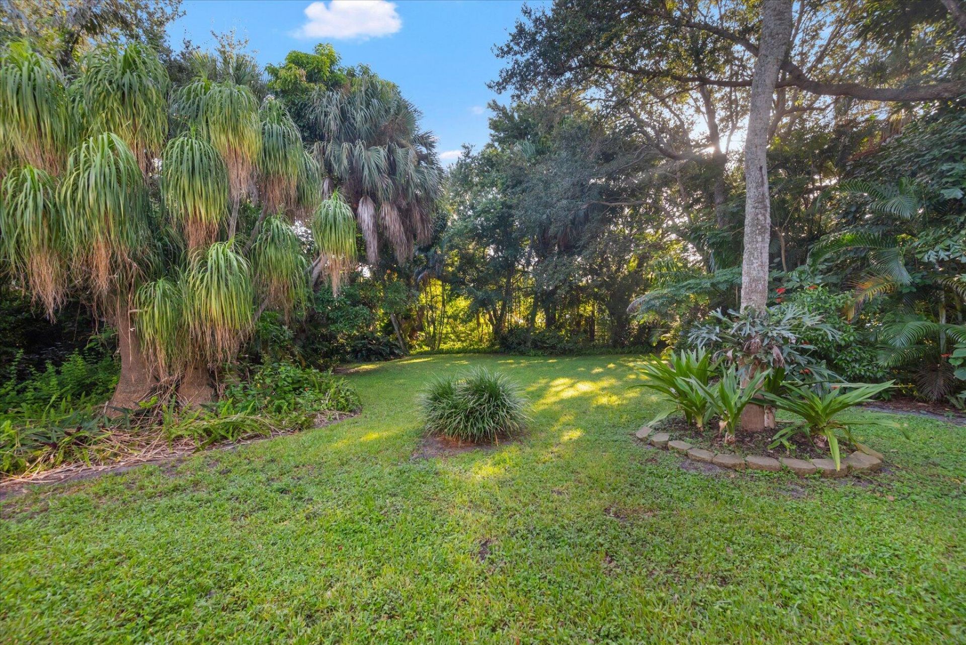 24/22 Via Lucindia Drive, Sewalls Point, FL 34996 Photo
