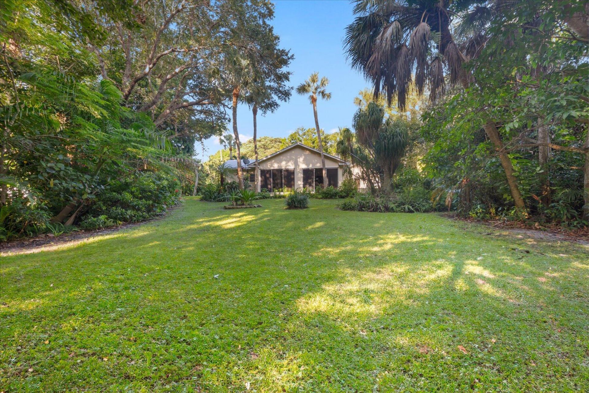 24/22 Via Lucindia Drive, Sewalls Point, FL 34996 Photo