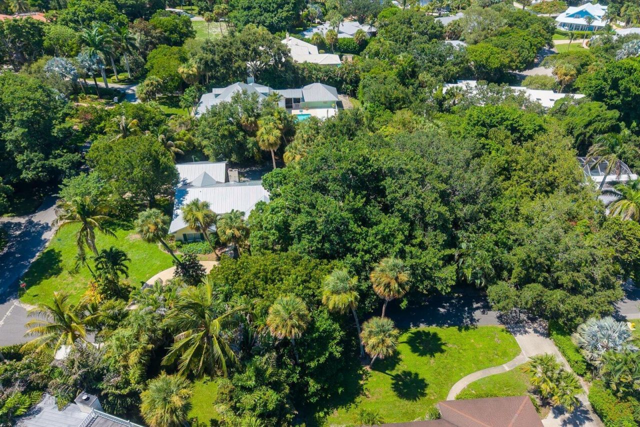 24/22 Via Lucindia Drive, Sewalls Point, FL 34996 Photo