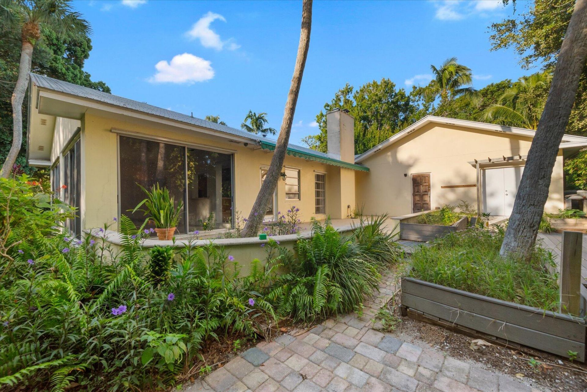 24/22 Via Lucindia Drive, Sewalls Point, FL 34996 Photo