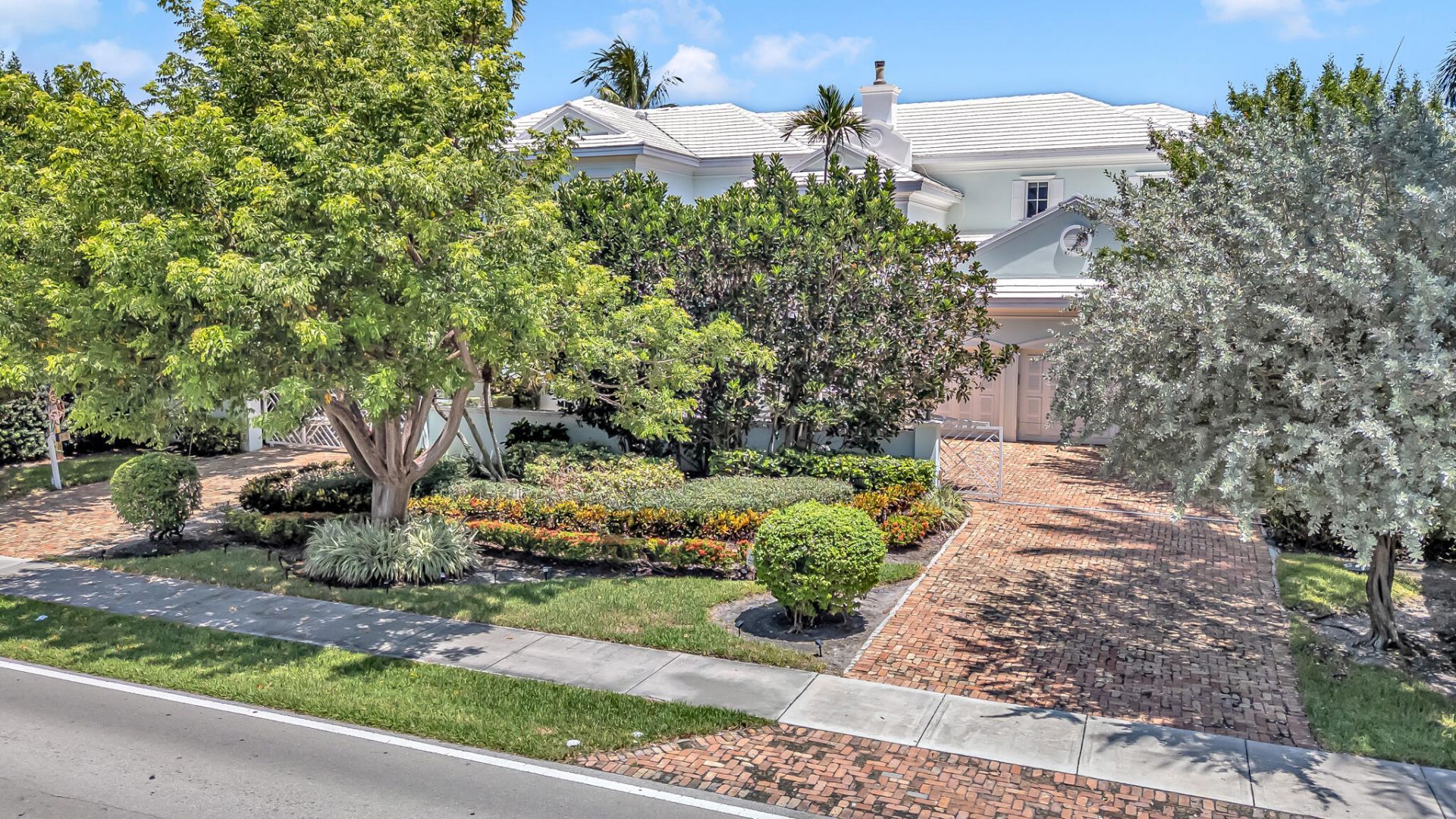 2409 NE 27th Street, Lighthouse Point, FL 33064 Photo