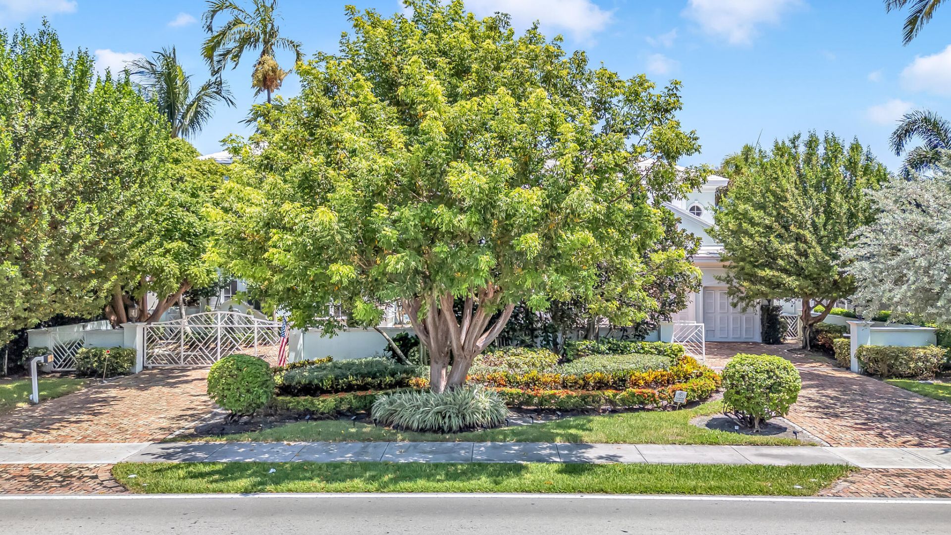 2409 NE 27th Street, Lighthouse Point, FL 33064 Photo