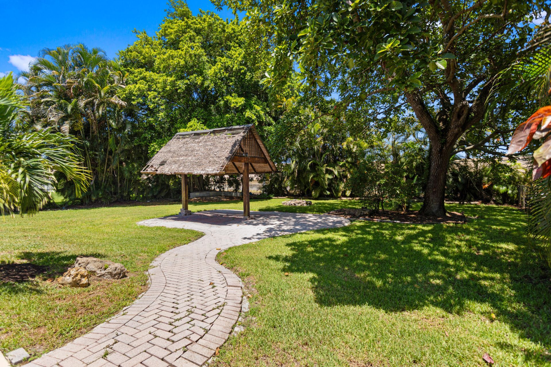 880 E Acre Drive, Plantation, FL 33317 Photo