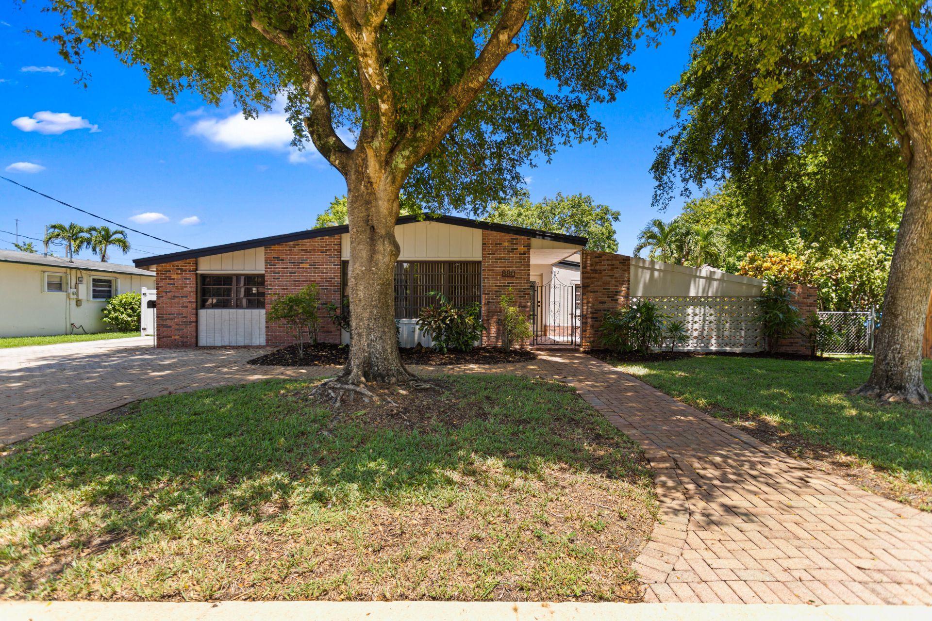 880 E Acre Drive, Plantation, FL 33317 Photo