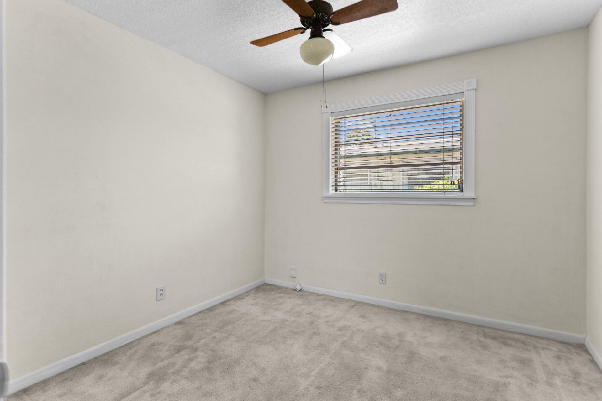 880 E Acre Drive, Plantation, FL 33317 Photo