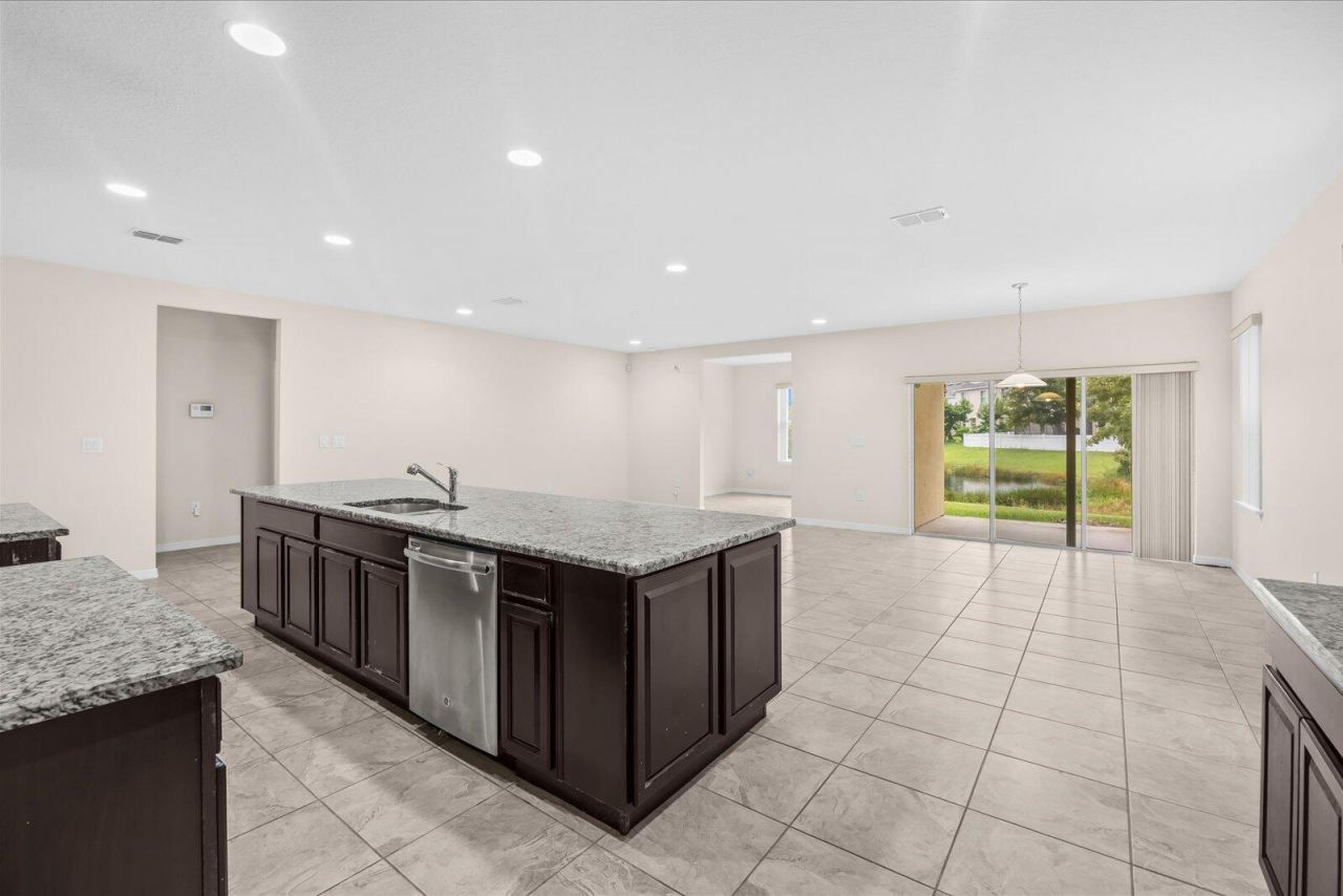 5332 NW Wisk Fern Circle, Port Saint Lucie, FL 34986 Photo
