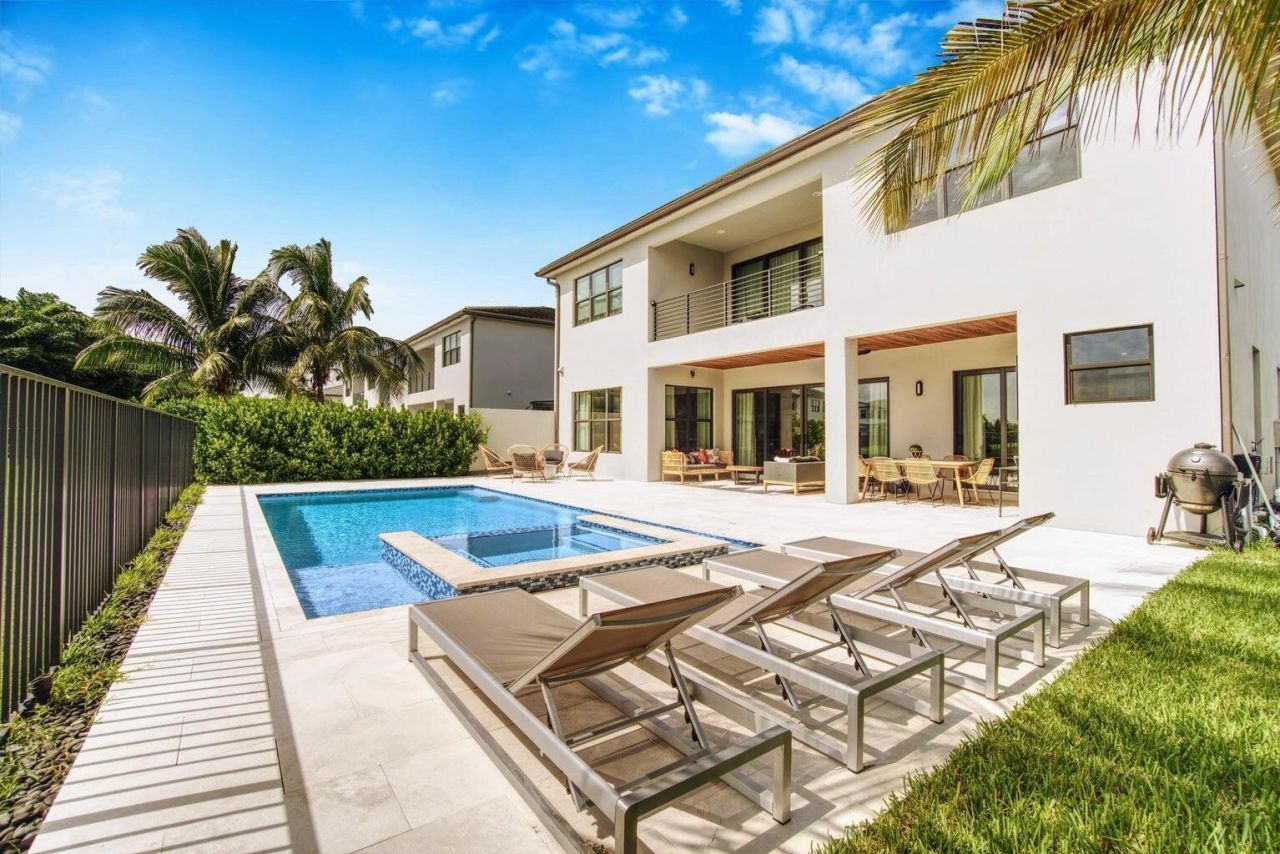 17046 Wandering Wave Avenue, Boca Raton, FL 33496 Photo