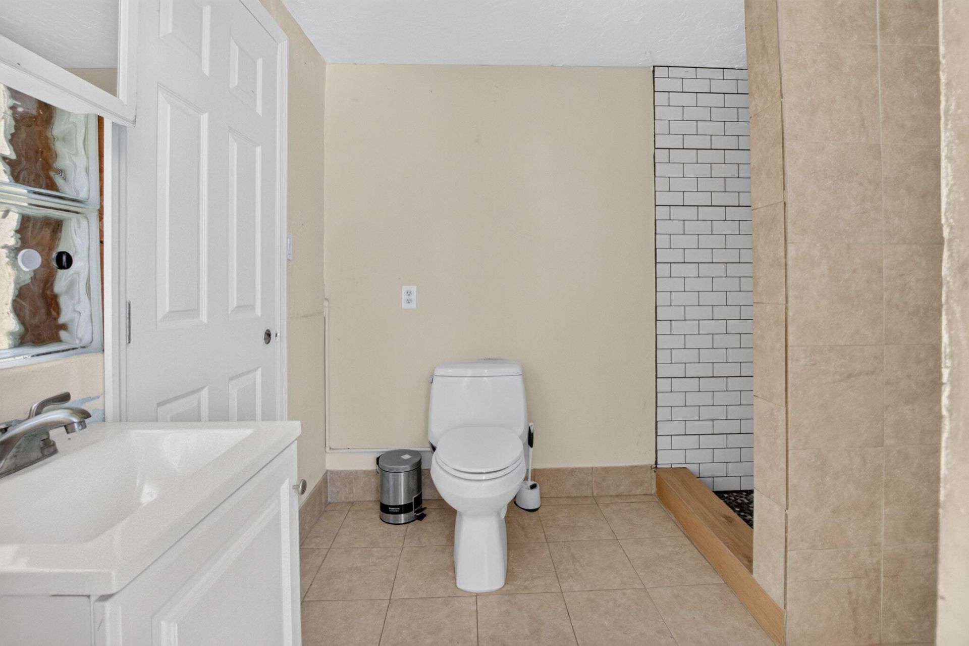 806 NE 2nd Avenue, Delray Beach, FL 33444 Photo