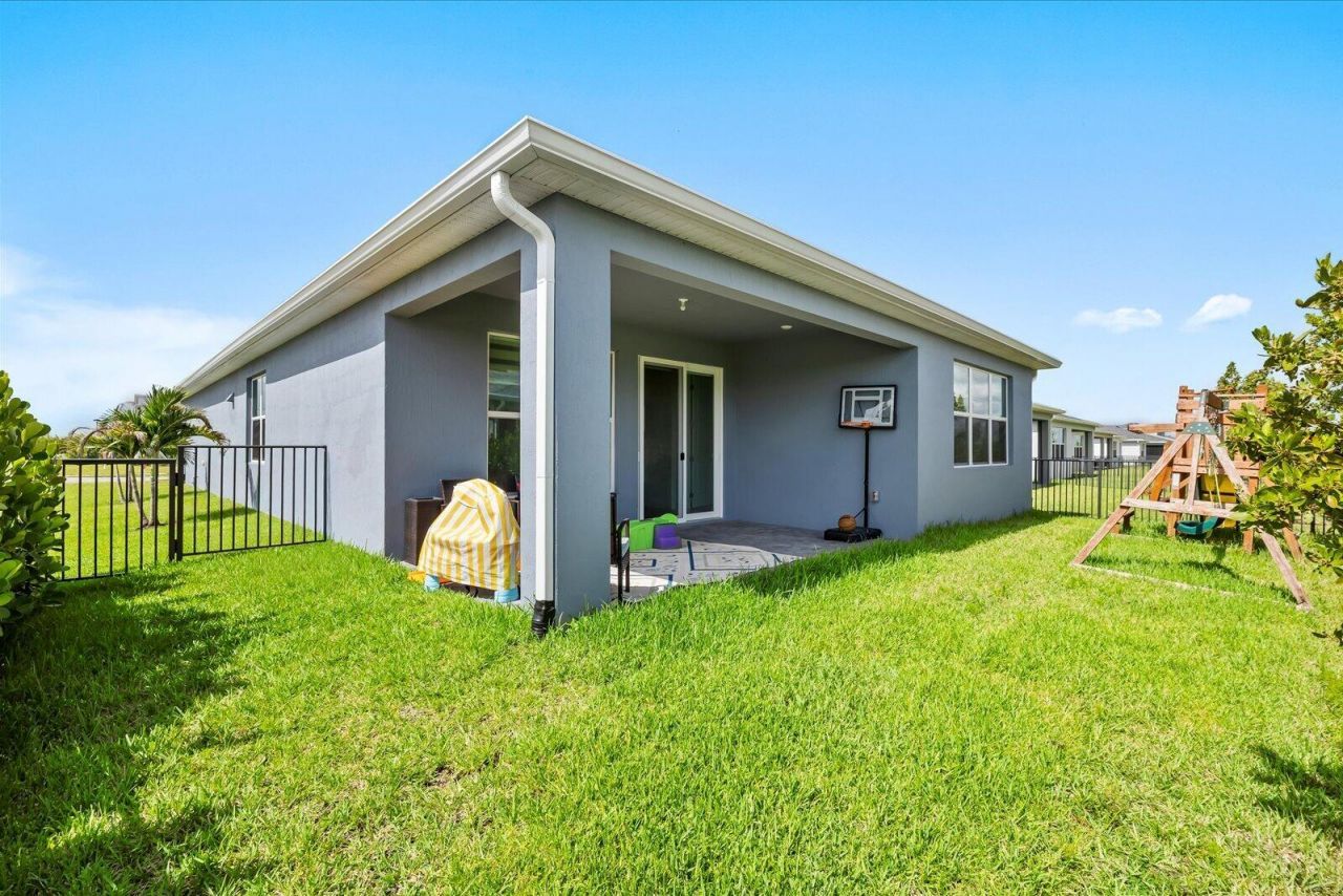 9547 SW Indra Way, Port Saint Lucie, FL 34987 Photo