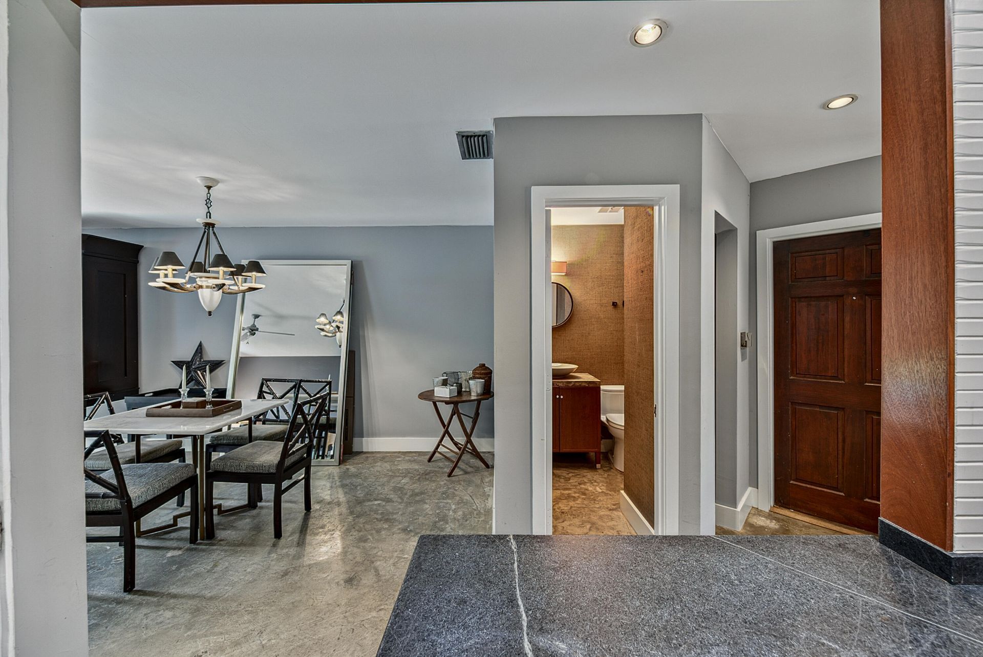 281 NE 16th Place, Unit 403, Fort Lauderdale, FL 33305 Photo