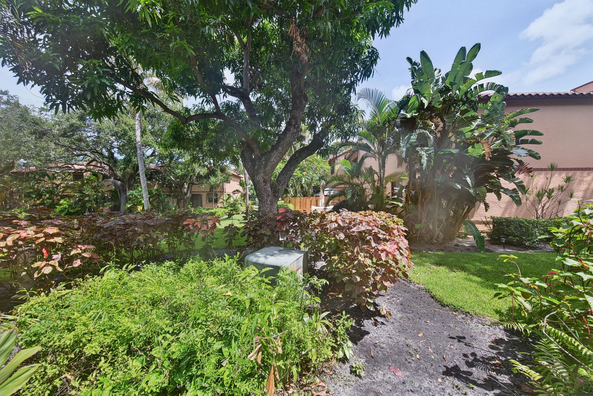 281 NE 16th Place, Unit 403, Fort Lauderdale, FL 33305 Photo