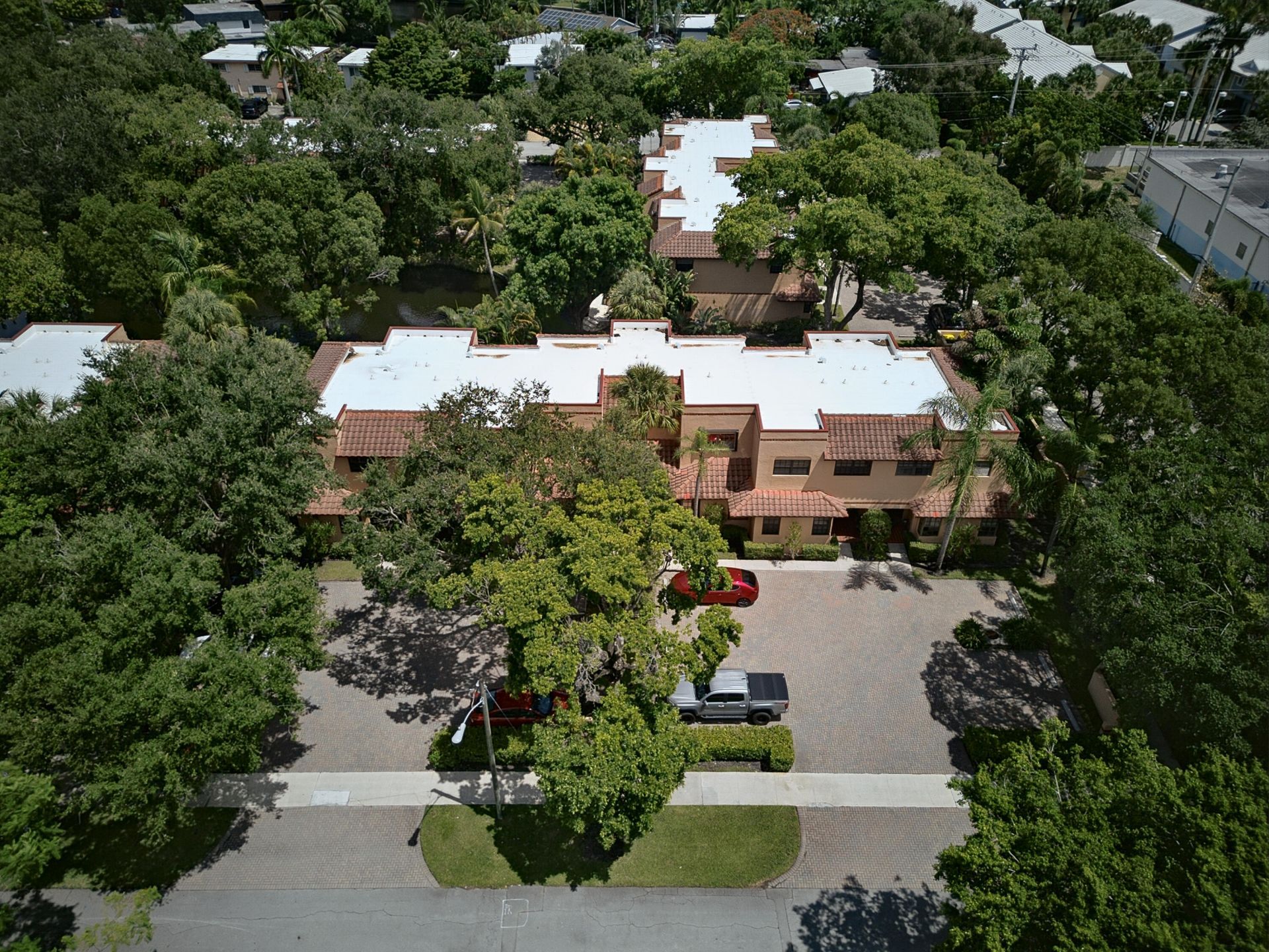 281 NE 16th Place, Unit 403, Fort Lauderdale, FL 33305 Photo