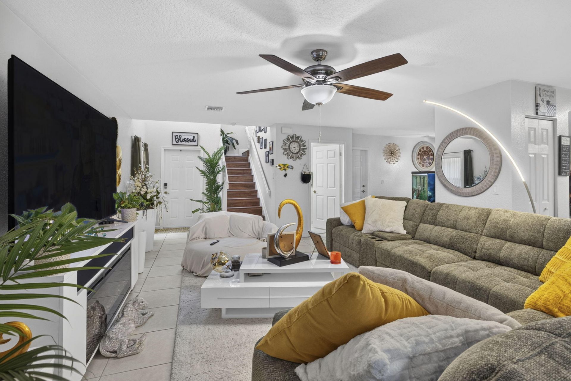 6021 Adriatic Way, West Palm Beach, FL 33413 Photo