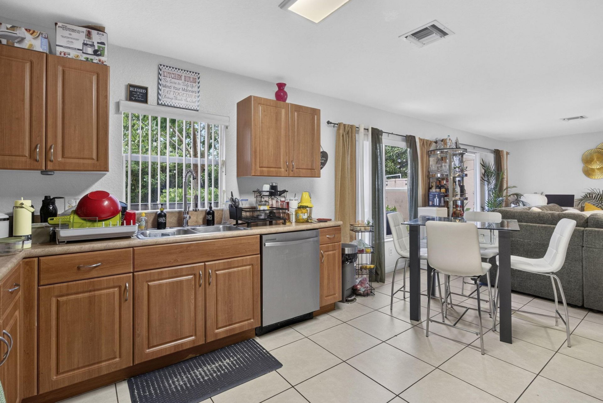 6021 Adriatic Way, West Palm Beach, FL 33413 Photo
