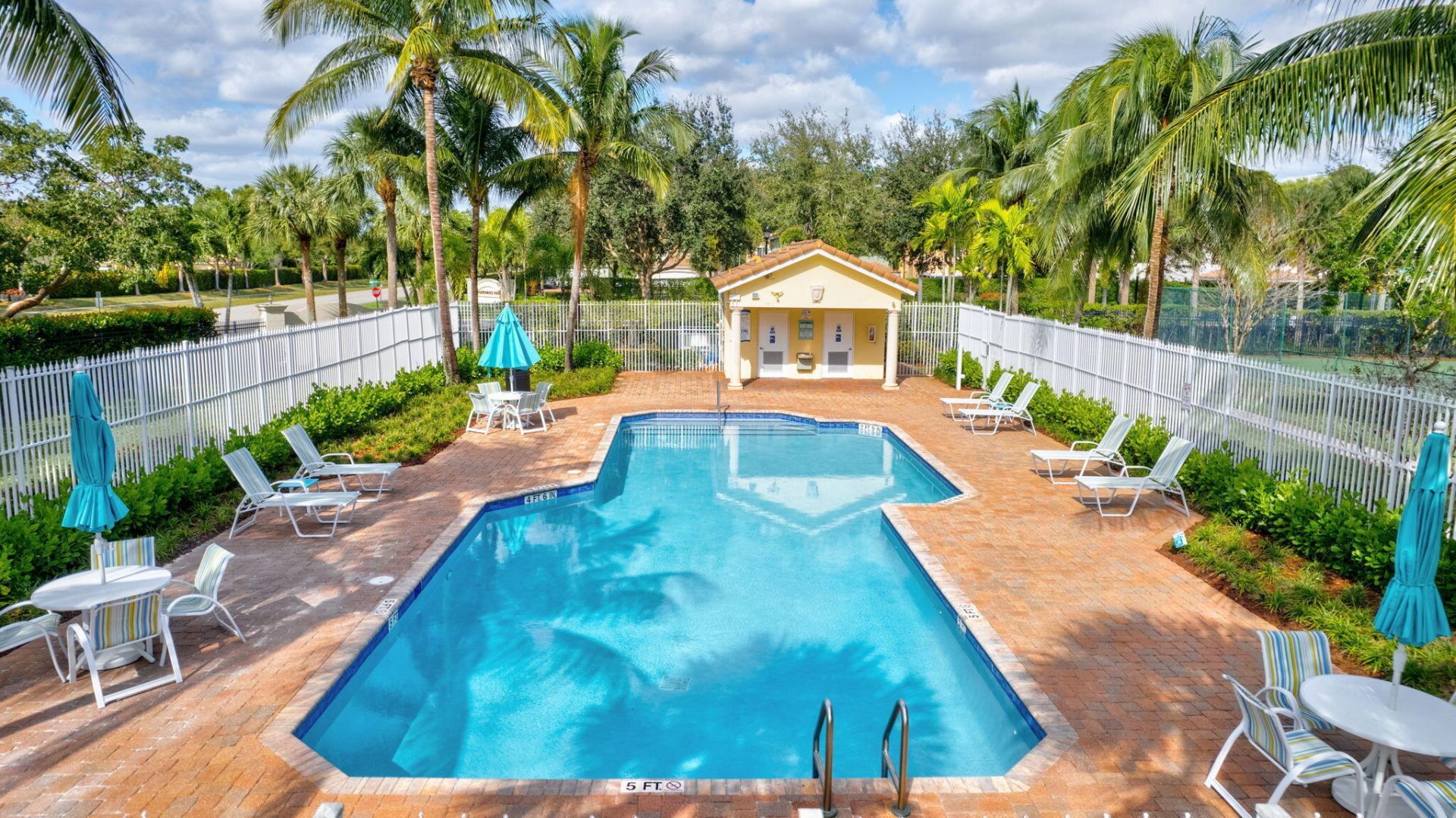 6021 Adriatic Way, West Palm Beach, FL 33413 Photo