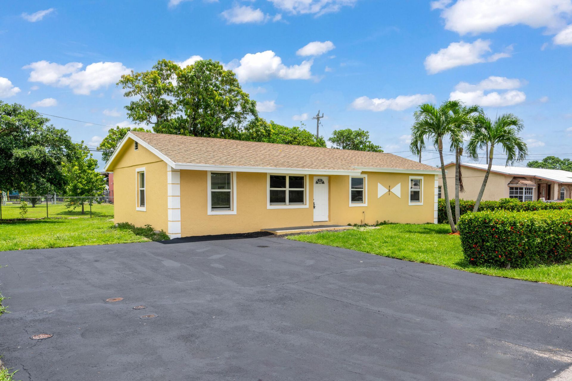781 SW 12th Street, Belle Glade, FL 33430 Photo