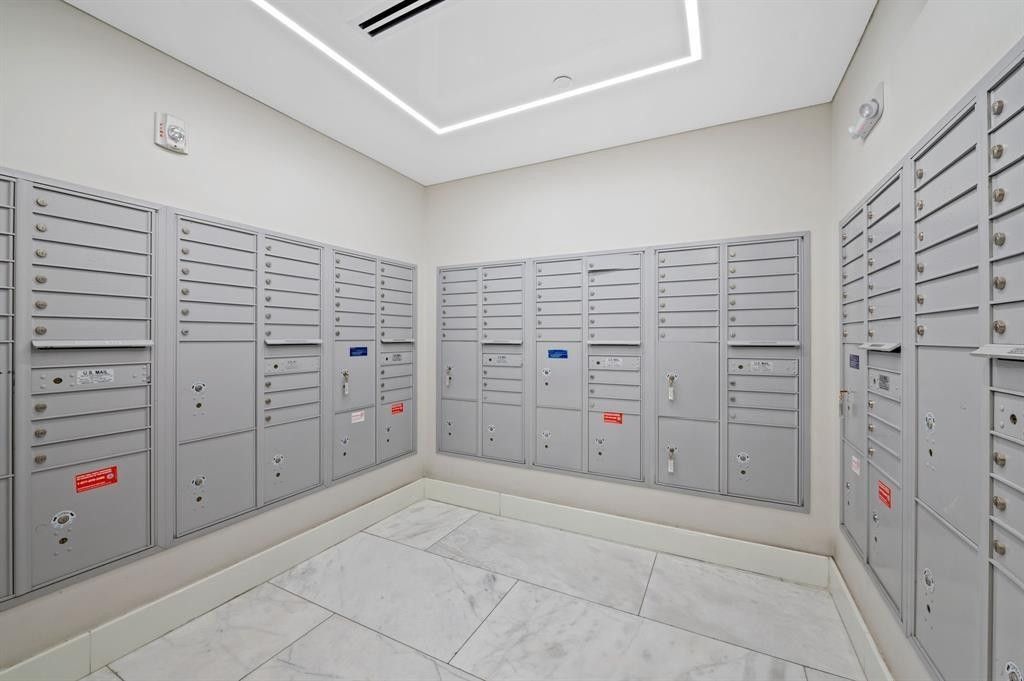 340 Sunset Drive, Unit 401, Fort Lauderdale, FL 33301 Photo